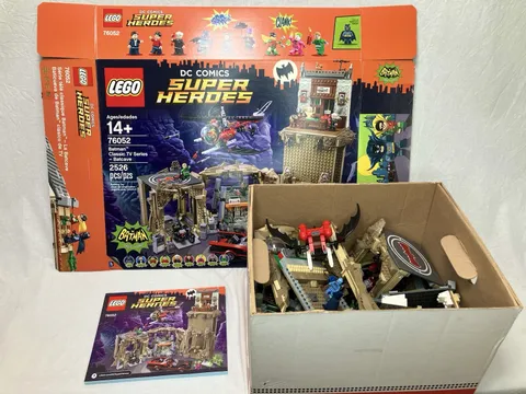 LEGO DC Comics Batman Classic TV Series Batcave (76052) CIB + Mr. Freeze (30603)