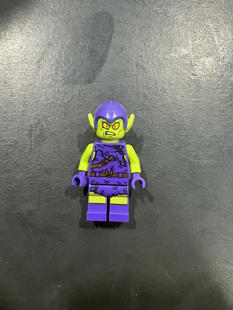 LEGO Super Heroes Green Goblin Minifigure Spider-Man Lime Skin 76133 sh0545 Used