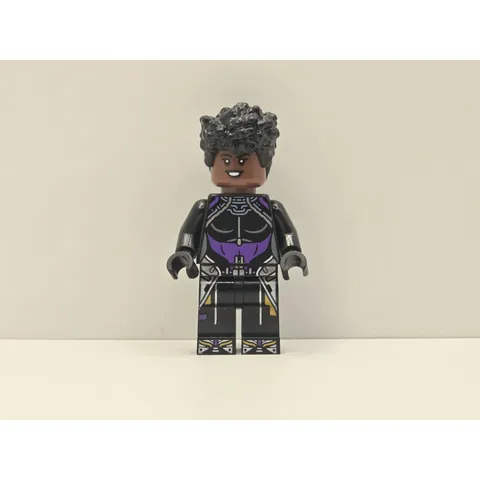 LEGO Marvel Shuri Minifigure sh0843 Black Dark Purple Top New Wakanda Hero