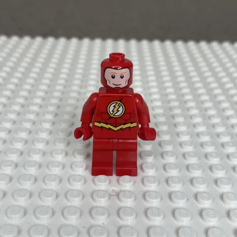 LEGO DC The Flash Minifigure Sh087 Comics Super Hero Missing Helmet