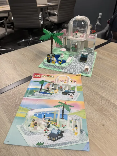 LEGO Town Paradisa 6416 Poolside Paradise 100% Complete Read Description