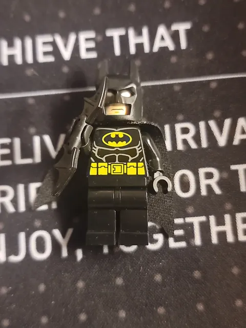 LEGO® DC Univese™ Batman Lego Minifigure w/ Cape & Batarang
