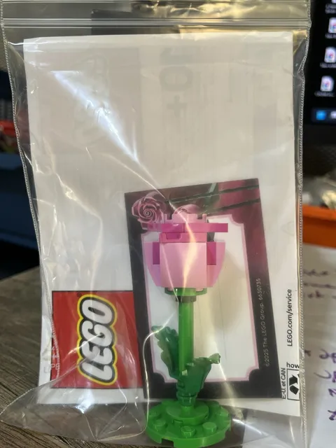 LEGO Bright pink Rose mini build Botanicals Valentine Day flower READ DESCR