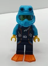 LEGO City Minifig (cty1609) -female Scuba Diver orange flippers