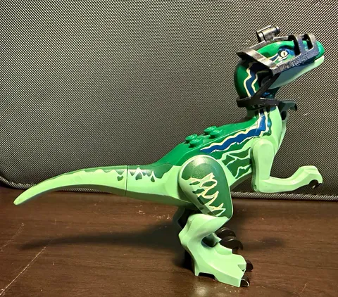 LEGO Jurassic World Raptor from set (75917)