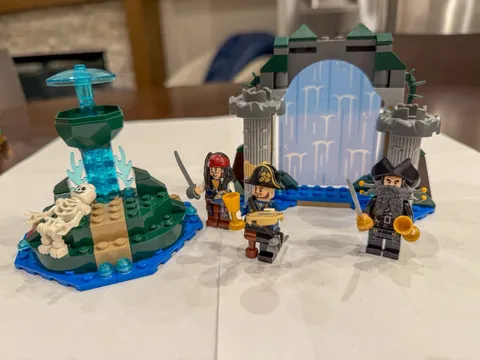 LEGO Pirates of the Caribbean: Fountain of Youth (4192)