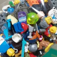 LEGO Minifigures Bulk 7 ounces Whole Legs Torso Heads Accessories Assorted 
