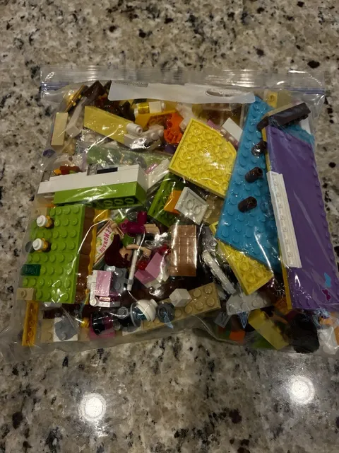 LEGO Almost 2 lbs Pounds Bulk Lot of Loose Lego Pieces Bricks-Unknown Set