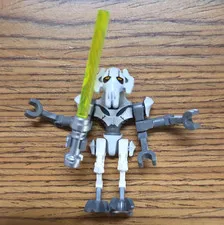 LEGO sw0515 Star Wars General Grievous Minifigure w/ Lightsaber, Age 6+