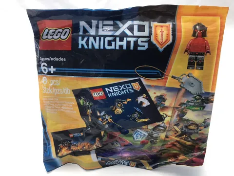 LEGO NEXO KNIGHTS: Nexo Knights Intro Pack (5004388) New in Sealed Packaging 