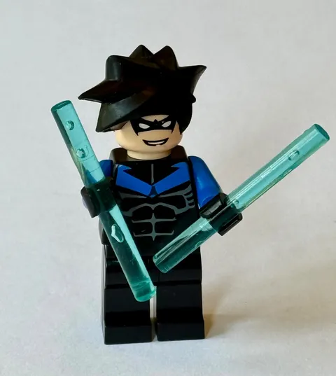 LEGO Nightwing Minifigure (BAT015) From Set 7785 Arkham Asylum