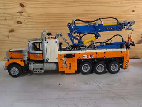 LEGO TECHNIC: 42128 Heavy-Duty Tow Truck -  Assembled