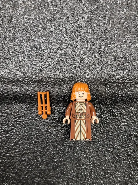 New LEGO Molly Weasley Minifigure 76418 Harry Potter Battle of Hogwarts hp423
