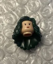 LEGO Super Heroes? Minifigure Female Head Wavy Green Hair Replacement Part