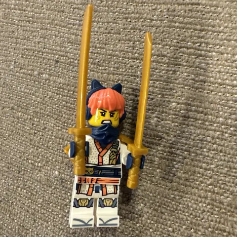 Lego Ninjago 71851 Sora Minifigure New With Swords