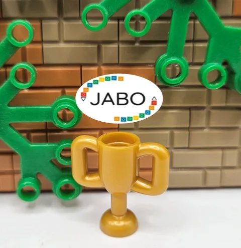 ( S12 / 18 / 6 ) LEGO 10172 Minifigure Utensil Trophy Pearl Gold