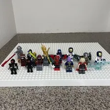 Random Lego Marvel Super Heros Avengers Lot Thor Spiderman Ultron Cap Loki Venom