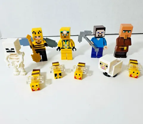 LEGO Minecraft Beekeeper Villager Cave Explorer Bees Skeleton Minifigure Lot