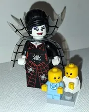 Lego Spider Lady & 2 Babies. Look, I have zero clue what's happening here