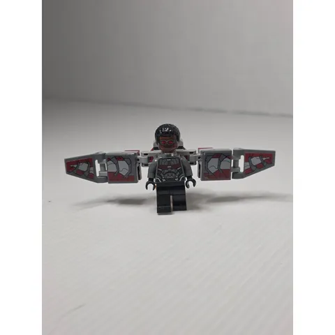 LEGO Minifigure OS Grey Good Falcon sh261