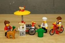 LEGO 30356 City Hot Dog Cart and Vendor Diorama Scene Dog Customer Boy on Bike