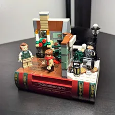 LEGO 40410 Charles Dickens Tribute Christmas Carol Good Condition COMPLETE