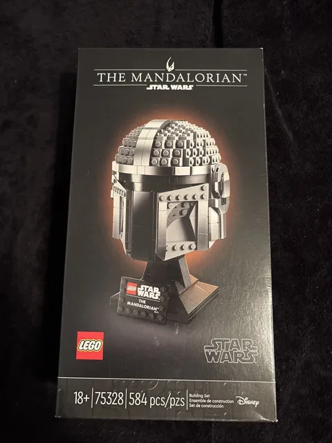 LEGO Star Wars: The Mandalorian Helmet (75328)