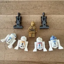 LEGO Star Wars Droids Set - R5-A2, R5-D8, R2-D2, C-3PO + Vulture Droids