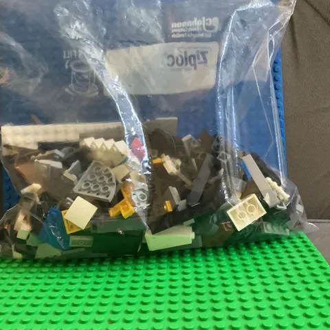 LEGO Bulk Lot Mixed Bricks & Parts Multicolor Plastic Pieces in Polybag