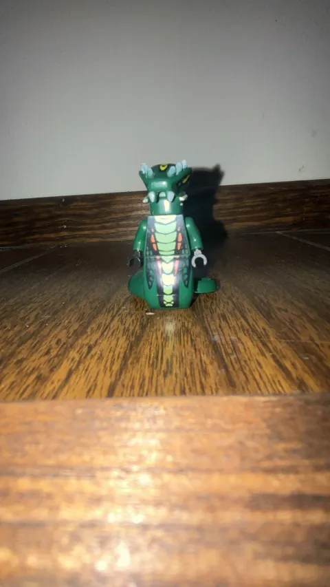 Rare LEGO Acidicus Minifigure Lego Ninjago Set 9450 Epic Dragon Battle. njo0066