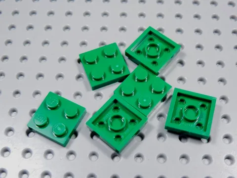 LEGO Lot of 6 Green 2x2 Plates BO