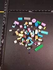 Small Lot of Mixed Pieces Lego Variety Colors Pieces Toy Collectable Blocks