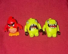 LEGO Angry Birds Minifigure Lot Of 3 1 Red And 2 Green Pigs**NOT MINT MINOR WEAR