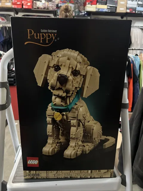 Brand New-Sealed LEGO Icons Golden Retriever Puppy 11384