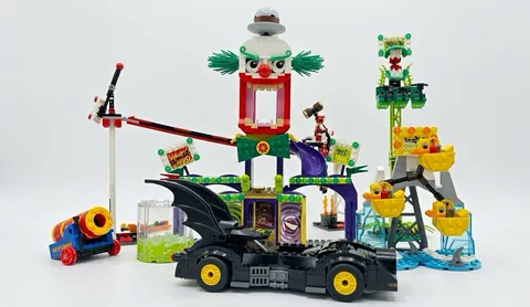 LEGO DC Comics Super Heroes 76035 Jokerland 1037pc Complete Set Box+Instructions
