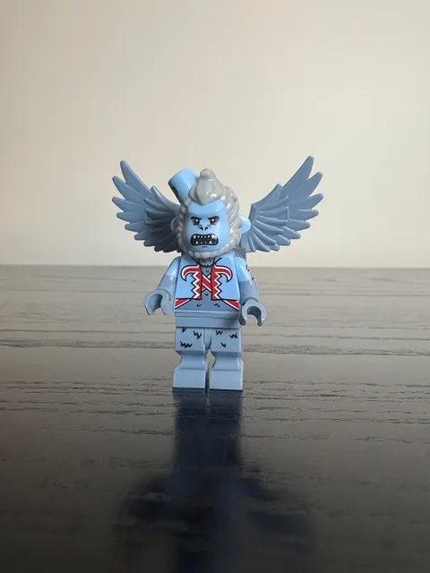 LEGO Flying Monkey Minifigure Bared Teeth Wizard of Oz Batman Movie 70917
