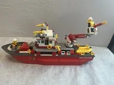 LEGO 7207 CITY Fire Fire Boat 306 pcs 2010 Firefighter Minifigures