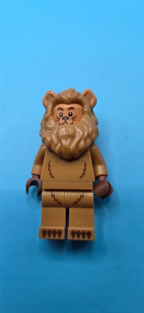 lego cowardly lion minifigure wizard of Oz