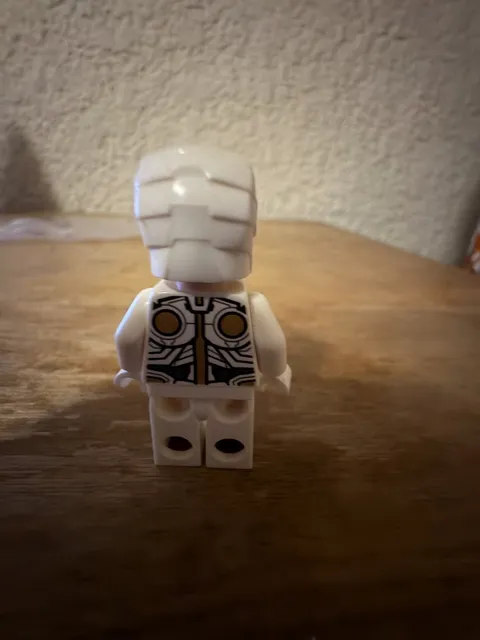 Lego Space Iron Man Minifigure Minifig number sh229 76049 Sh0229