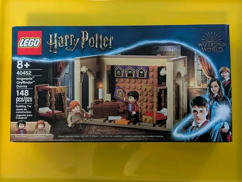 LEGO 40452 Harry Potter Hogwarts Gryffindor Dorms GWP 2021 Retired