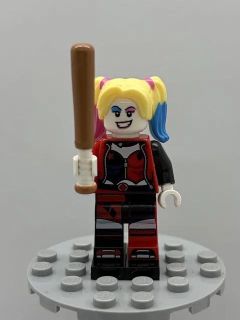 LEGO Harley Quinn Minifigure DC Super Heroes 76159 Sh0650