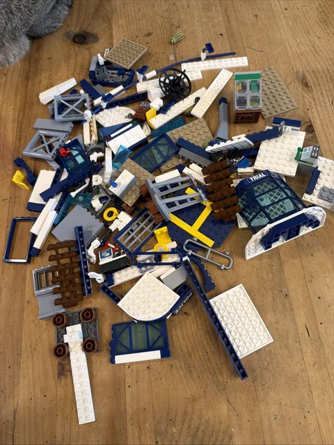 LEGO CITY Police Station Helipad See Description