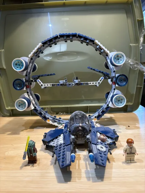 LEGO Star Wars: Jedi Starfighter with Hyperdrive (75191)