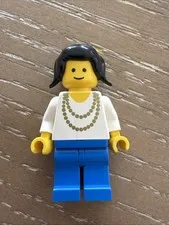 Vintage 1982 LEGO Town Trains  FEMALE  Minifigure trn006 Sets 4558 10001 7824
