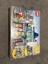 LEGO CREATOR: Townhouse Toy Store (31105) NEW SEALED RETIRED