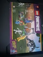 LEGO Fortnite Peely Bone 77075 250pcs Ages 7+ Box Exclusive Minifigure