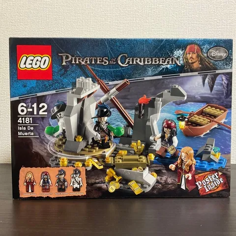 LEGO Pirates of the Caribbean 4181 Isla De Muerta Unopened