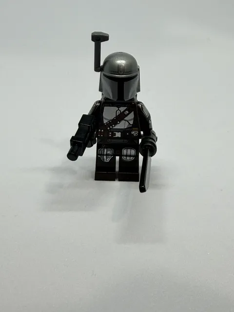 LEGO® Star Wars Din Djarin Minifigure The Mandalorian Darksaber 75361 sw1258