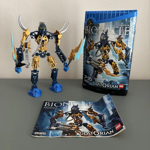 LEGO BIONICLE GLATORIAN - TARIX - 8981 - COMPLETE MANUAL + BOX