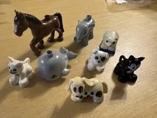 LEGO DUPLO  lot of 8 animals (9)